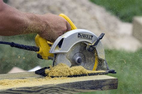 uses of a circular saw